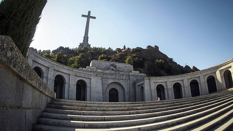 El Gobierno permite a seis familias de víctimas de la Guerra Civil acceder a la cripta del Valle de los Caídos