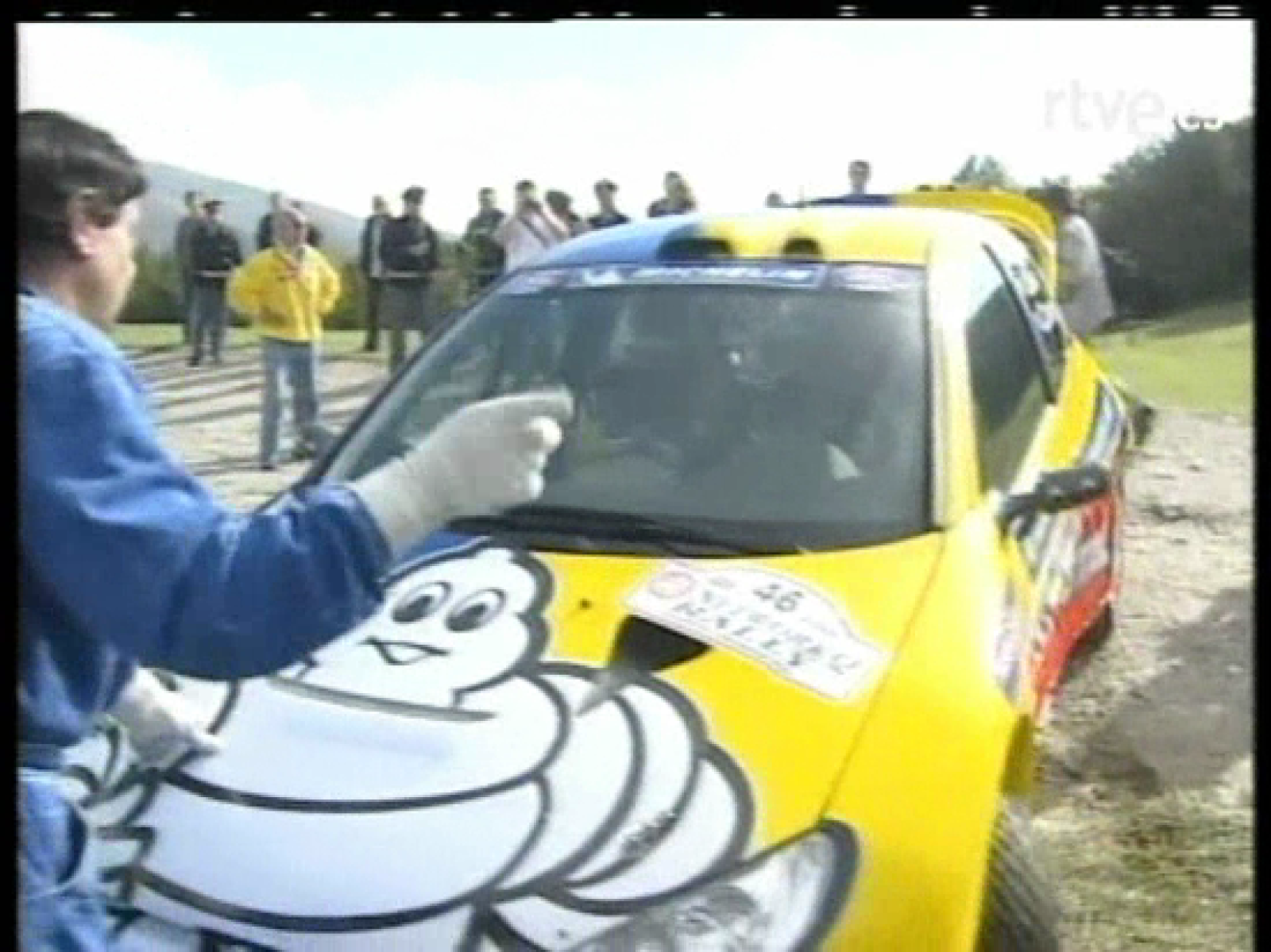 Rossi, al voltante de un coche de rallies | Ver