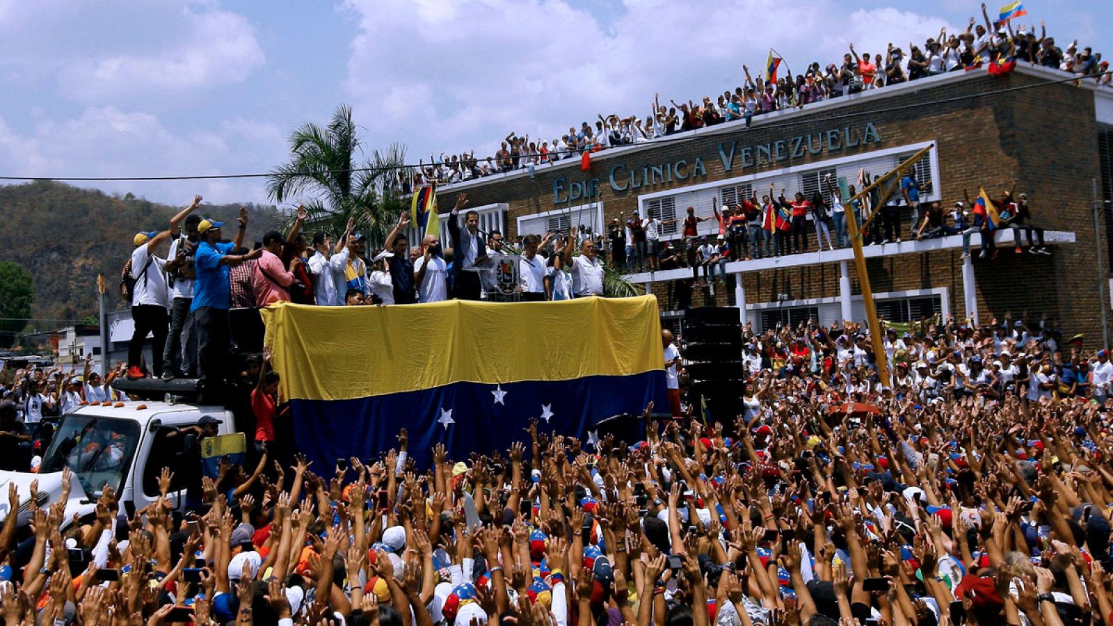 Guaidó inicia una gira por Venezuela para organizar una movilización hacia el palacio presidencial de Miraflores - Informativo 24h | Ver
