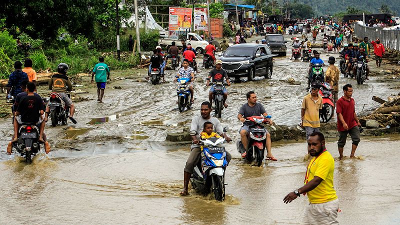 Al menos 50 muertos en las inundaciones registradas en Indonesia