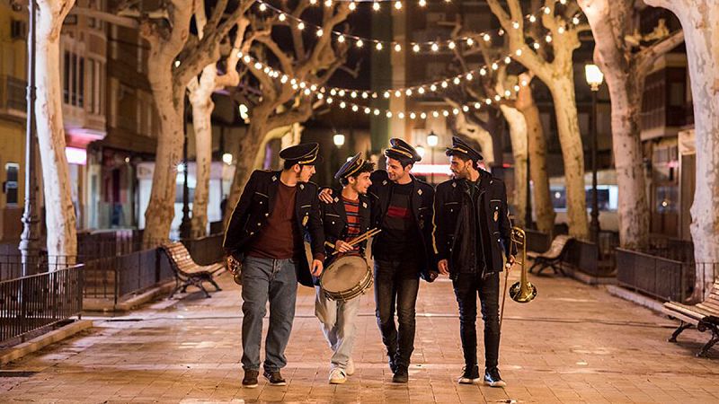 'La banda': el dilema entre el reencuentro con las raíces o la búsqueda de los sueños