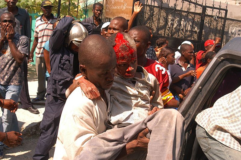 Al menos 90 personas han muerto en un derrumbamiento de una escuela de Haití
