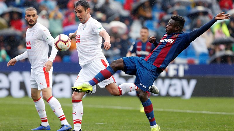 Empate en un divertido partido entre Levante y Eibar