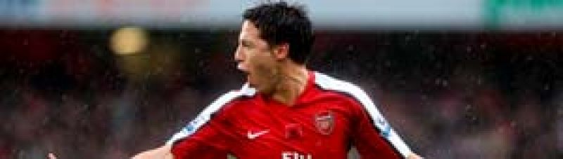 Dos goles de Nasri dan la victoria al Arsenal