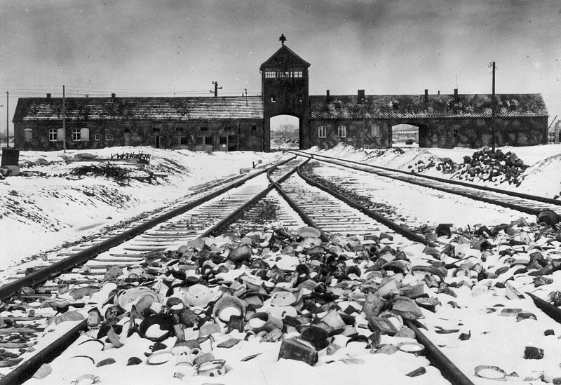 Aparecen en un piso de Berlín los planos originales del campo de Auschwitz
