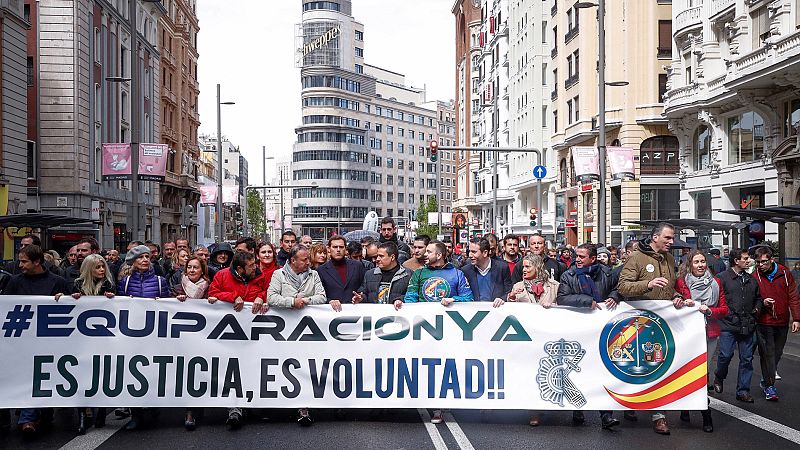 PP, Cs y Vox vuelven a coincidir en la manifestación por la equiparación salarial de policías y guardias civiles