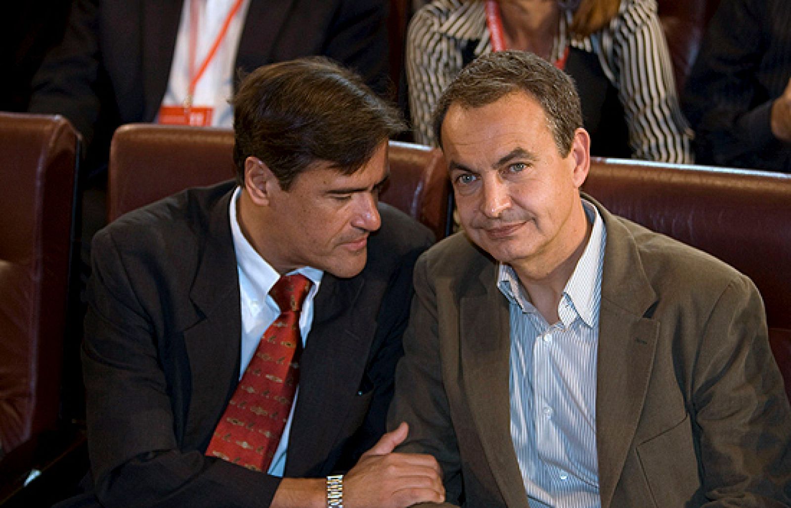 Zapatero avanza nuevas medidas de ayuda a las Pymes.