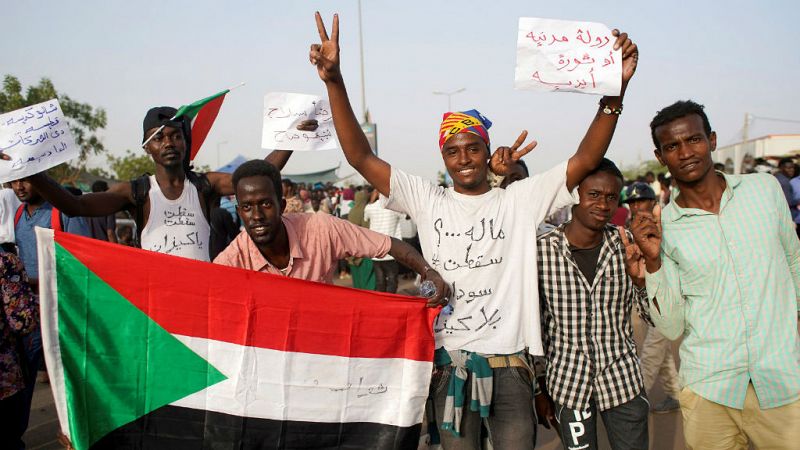 El Ejército de Sudán depone a Omar al Bashir tras 30 años en el poder