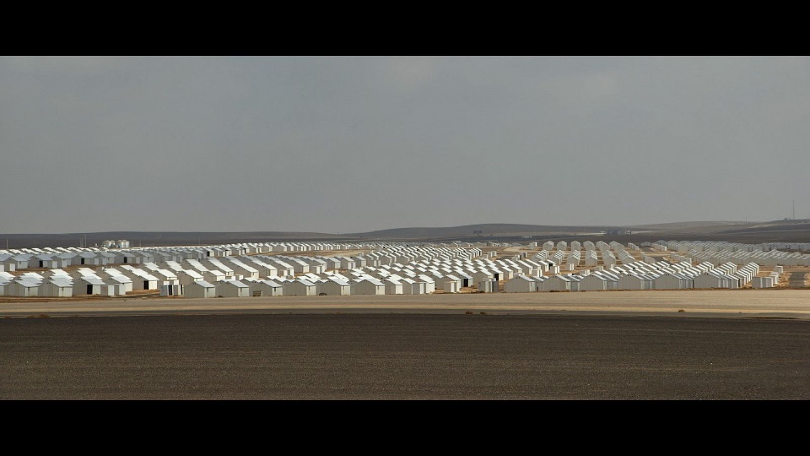 La Noche Temática nos acerca al sufrimiento de millones de desplazados con los documentales "Traficantes de personas" y "Bienvenidos a Refugistán"
