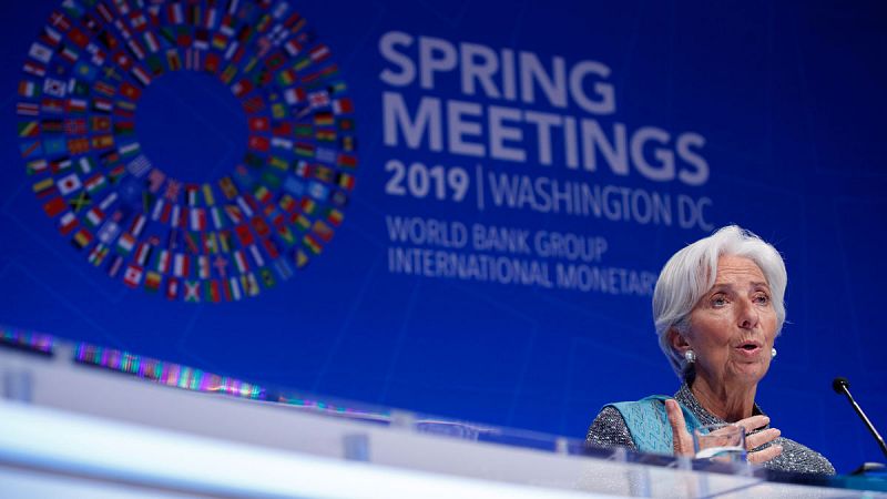 Lagarde defiende la "independencia" de los bancos centrales ante los ataques de Trump al presidente de la Fed