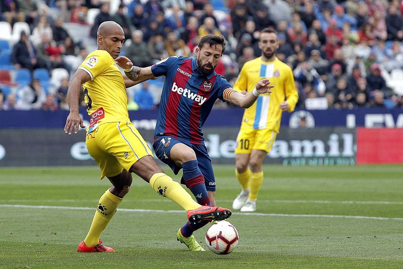 Levante y Espanyol sellan un empate que no satisface a ninguno