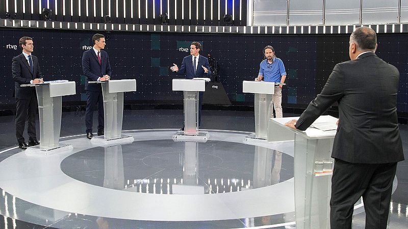 Financiación autonómica, memoria histórica y la España "vaciada", grandes olvidadas del debate electoral