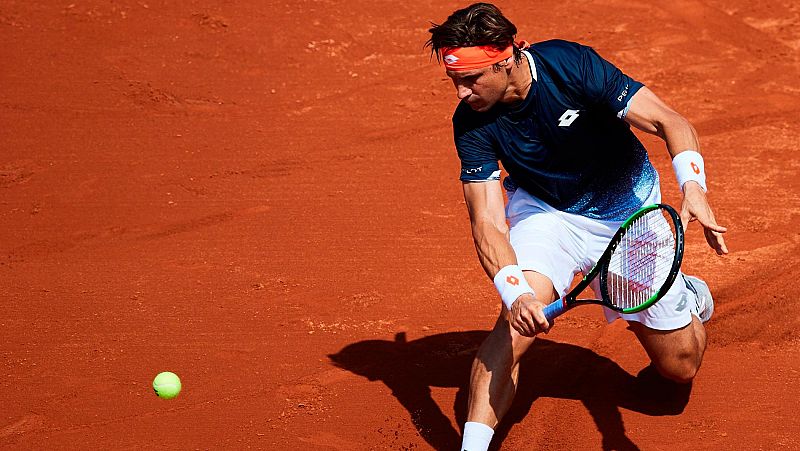 Ferrer debuta con una plácida victoria sobre Mischa Zverev en el Godó