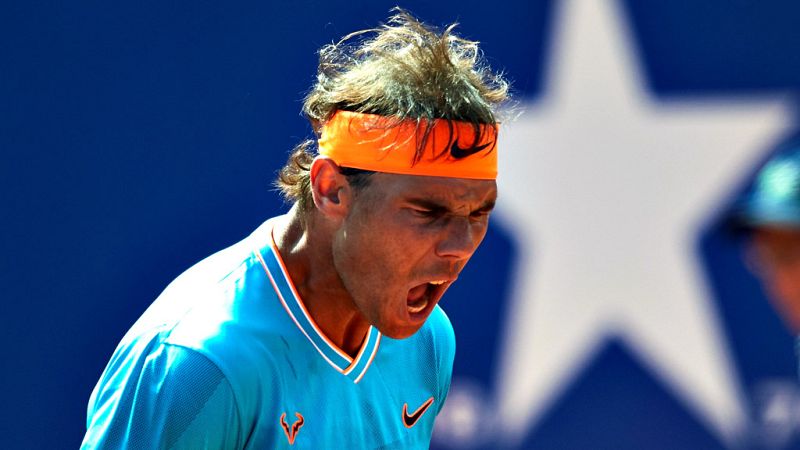 Nadal sufre pero remonta a Mayer en su debut en el Godó
