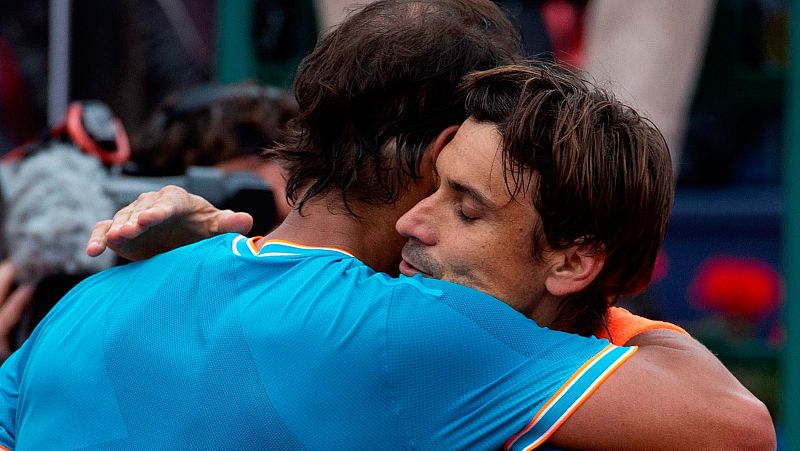 Nadal sube su nivel en el emotivo adiós de Ferrer en el Godó