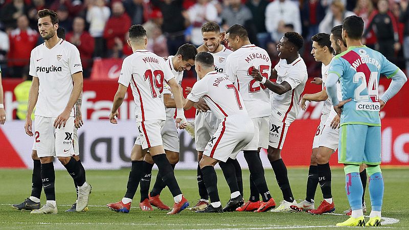 El Sevilla deja KO al Rayo