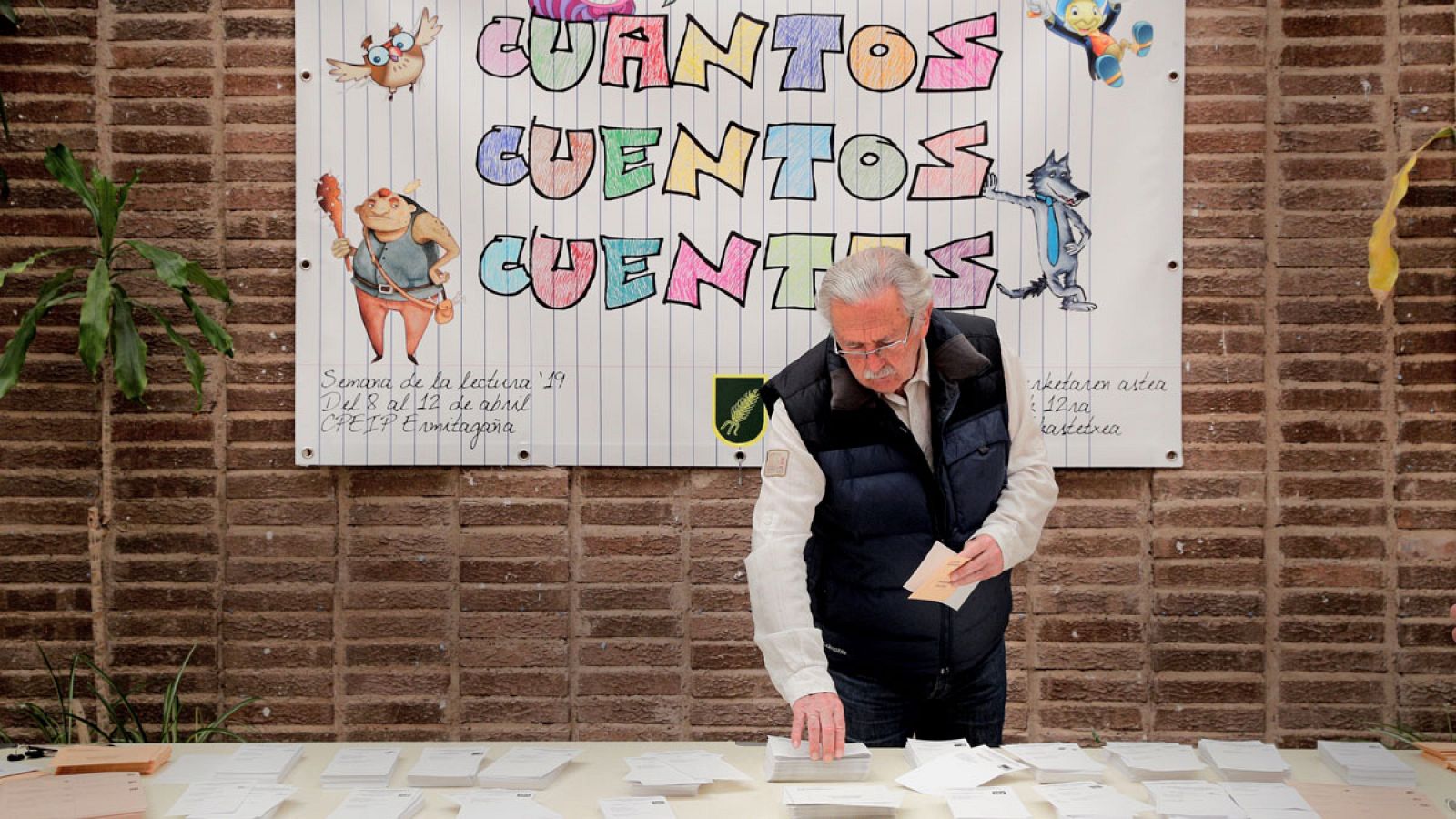 La jornada electoral transcurre con normalidad pero deja un buen número de incidencias menores