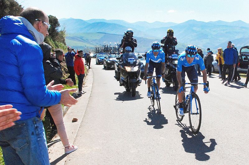 Landa y Carapaz encabezan el equipo del Movistar en el Giro