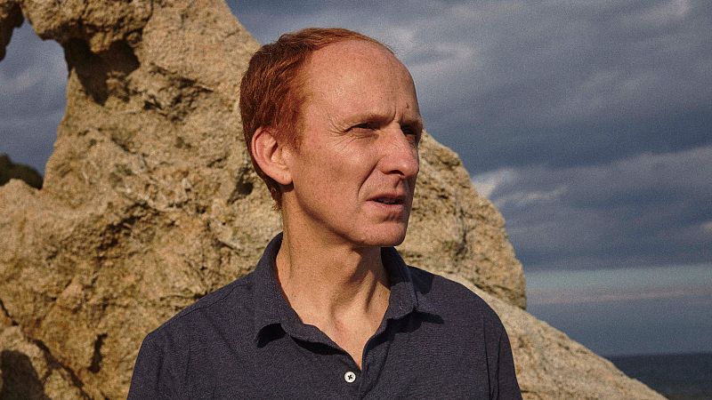 Daniel Gamper gana el Premio Anagrama de Ensayo con 'Las mejores palabras'