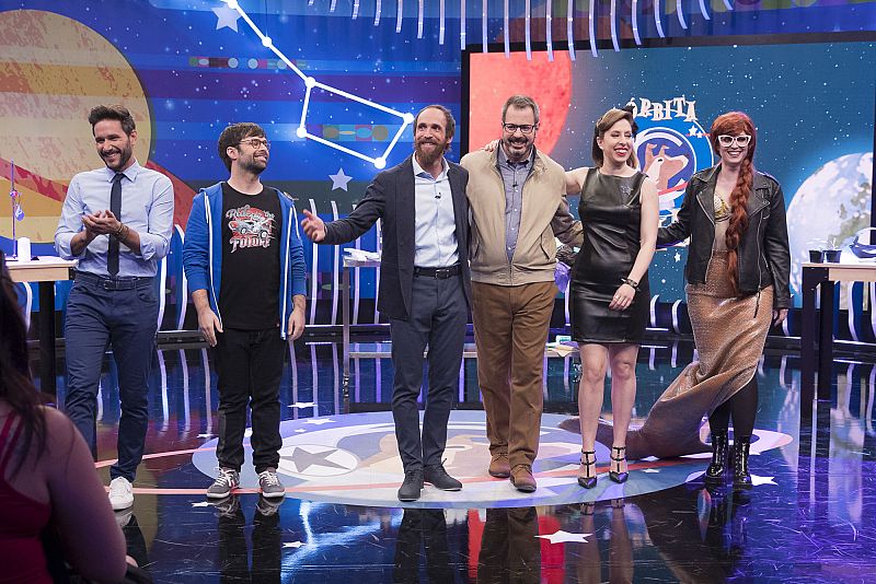 Pescamos los mejores tweets de #ÓrbitaLaikaMares