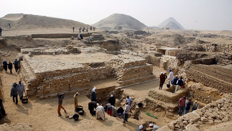 Descubren una nueva pirámide al sur de El Cairo