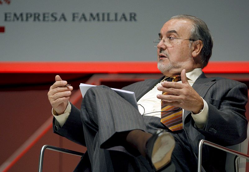Solbes pide al BCE que baje de nuevo los tipos de interés porque tiene "margen"