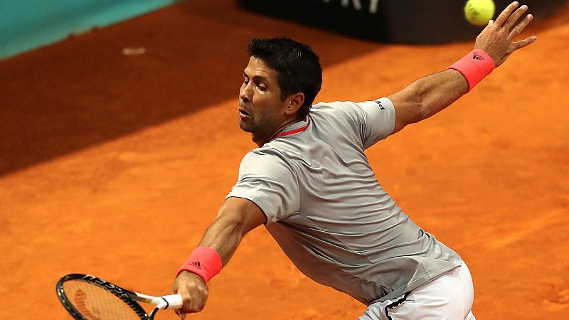 Verdasco remonta a Khachanov y subsiste en Madrid