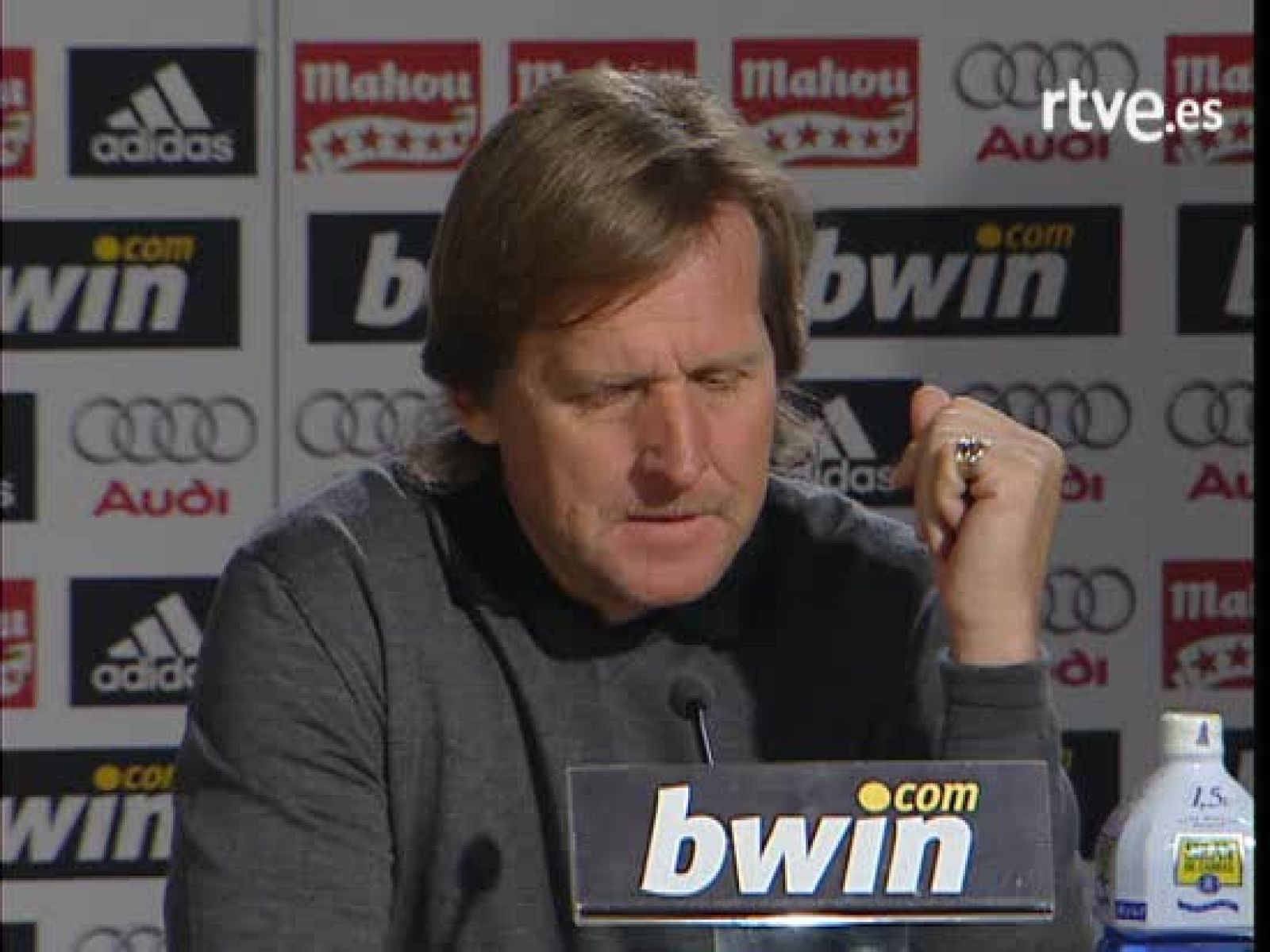 Rueda de prensa de Schuster