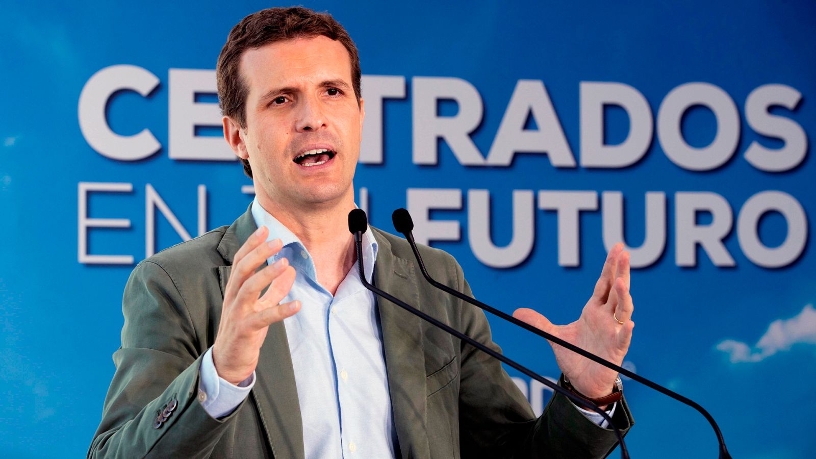 Elecciones 26M: Casado carga contra Rivera por "tomar el pelo" a los españoles