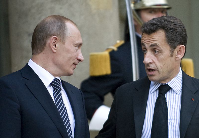 Putin a Sarkozy: "Me gustaría colgar al presidente de Georgia por las pelotas"