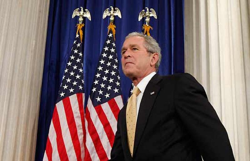 Bush se enfrenta a la UE al rechazar una refundación del capitalismo