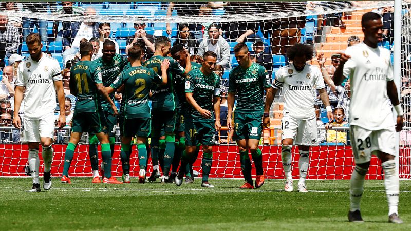 El Betis aprovecha las carencias de un Real Madrid que iguala su récord de derrotas en Liga
