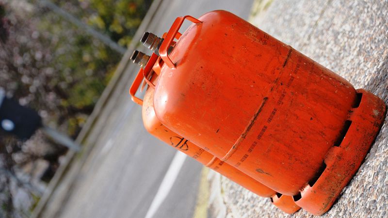 La bombona de butano bajará el martes un 4,98% y pasará a costar 13,17 euros