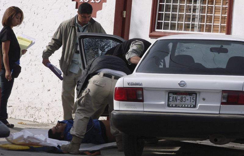 Asesinan a la puerta de su casa a un periodista mexicano en Ciudad Juárez