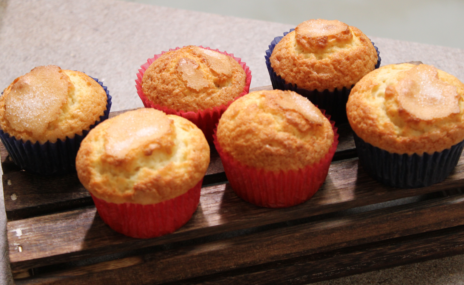 "Magdalenas rellenas de chocolate" de Dani García | Ver