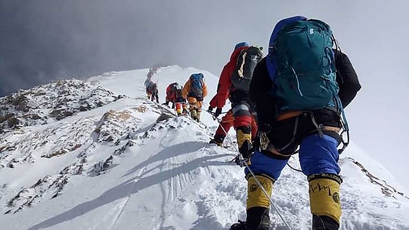 Aumenta a diez el número de muertos esta temporada en el Everest