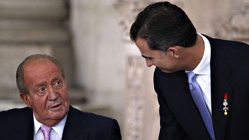 El rey Juan Carlos anuncia que dejará su actividad institucional el próximo 2 de junio