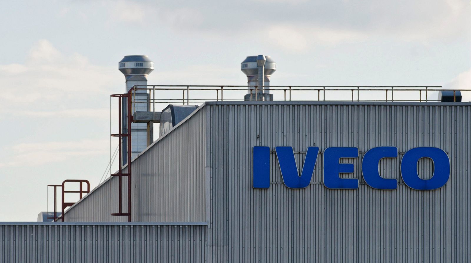 Una mujer se suicida en Madrid tras difundirse un vídeo de contenido sexual entre sus compañeros de trabajo