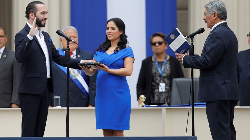 Nayib Bukele toma posesión como presidente de El Salvador