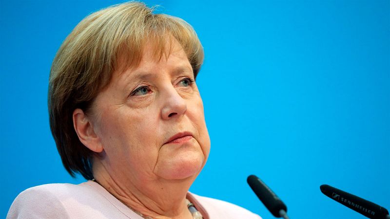 Merkel confía en que la dimisión de Nahles al frente del SPD no afecte a la gran coalición de gobierno