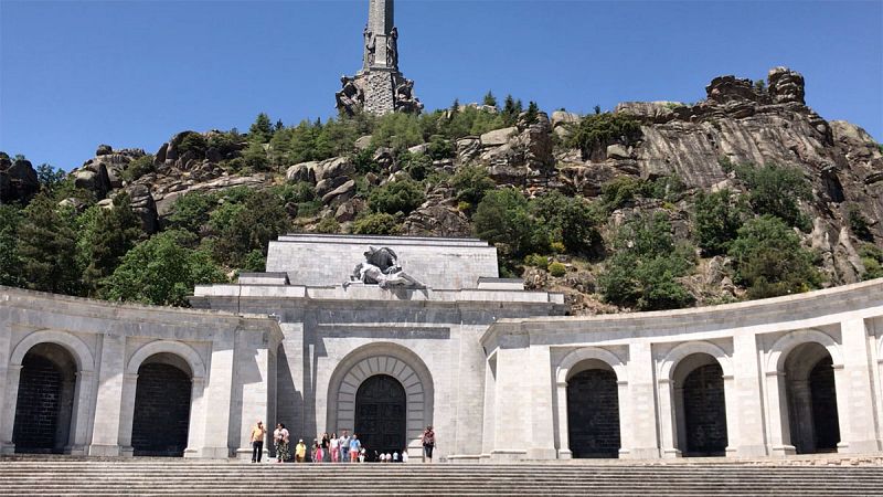 Los visitantes del Valle de los Caídos: "Es mejor dejar las cosas como están"