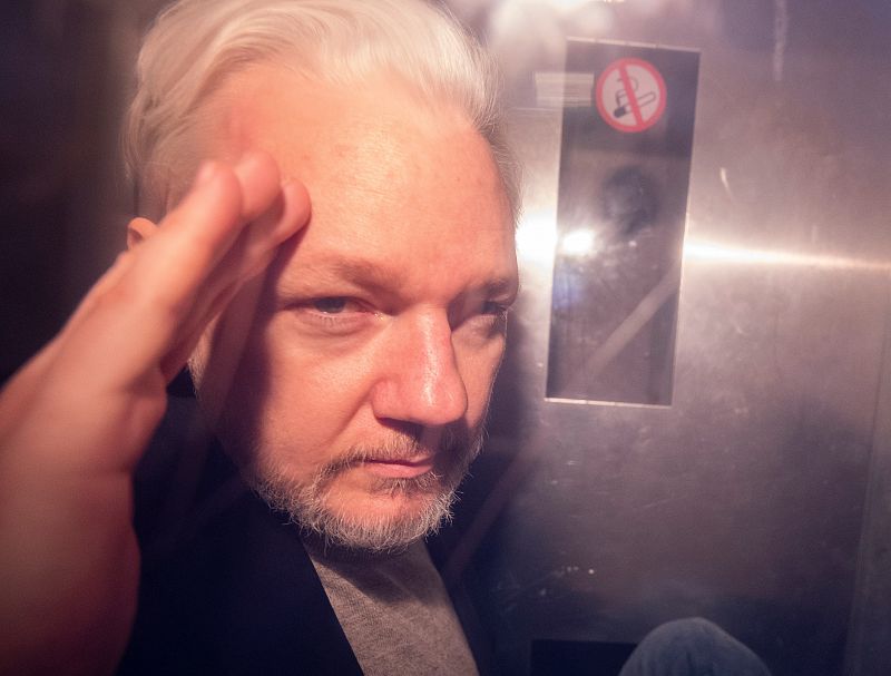 La justicia sueca rechaza emitir una orden de detención contra Assange por presuntos delitos sexuales