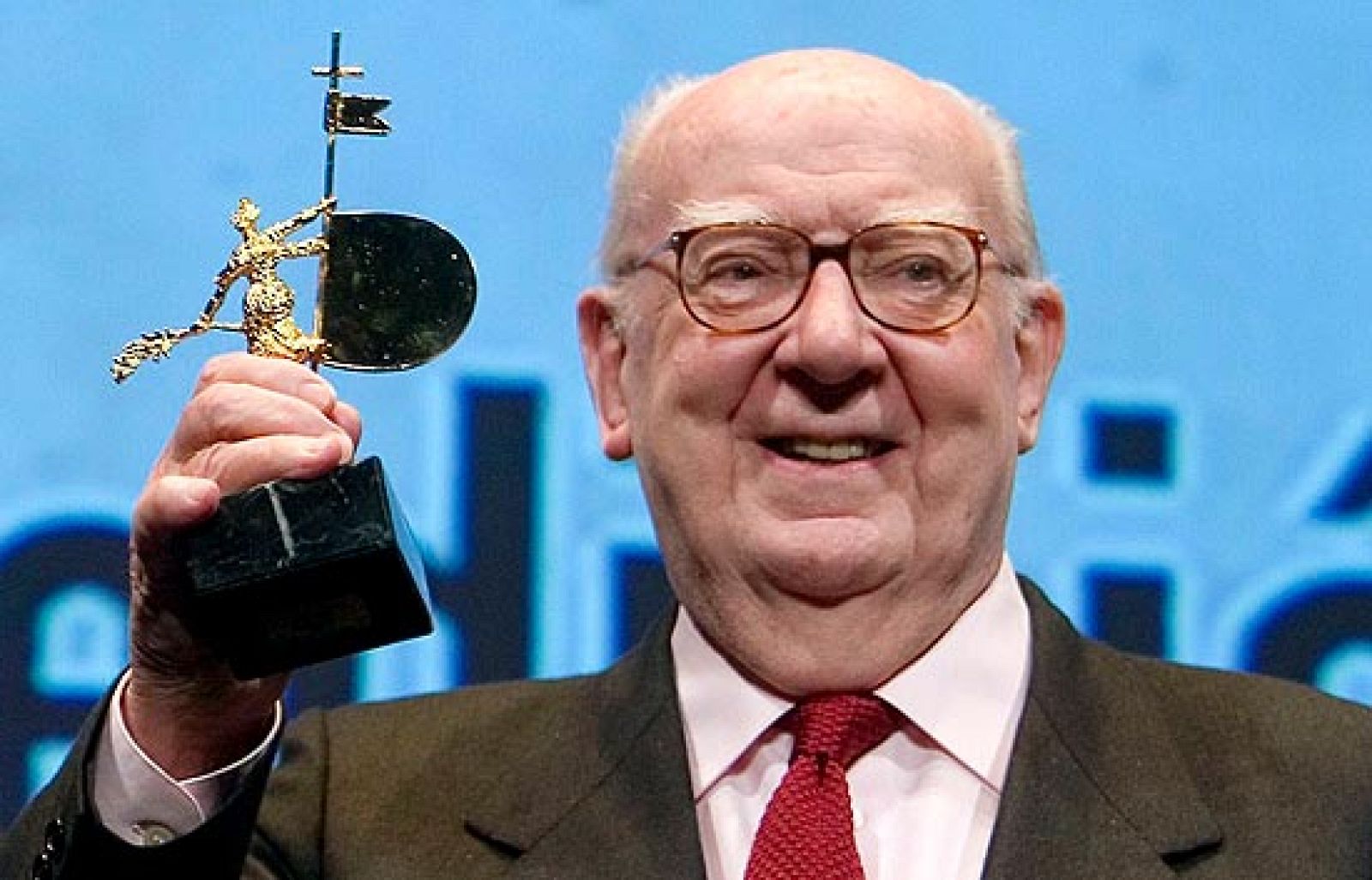 José Luis Borau llevará a la Academia el lenguaje del cine