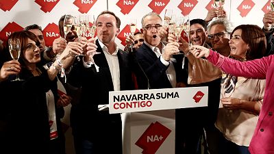 El PSOE facilitar� que la derecha gobierne en Pamplona y seguir� negociando para hacerse con Navarra
