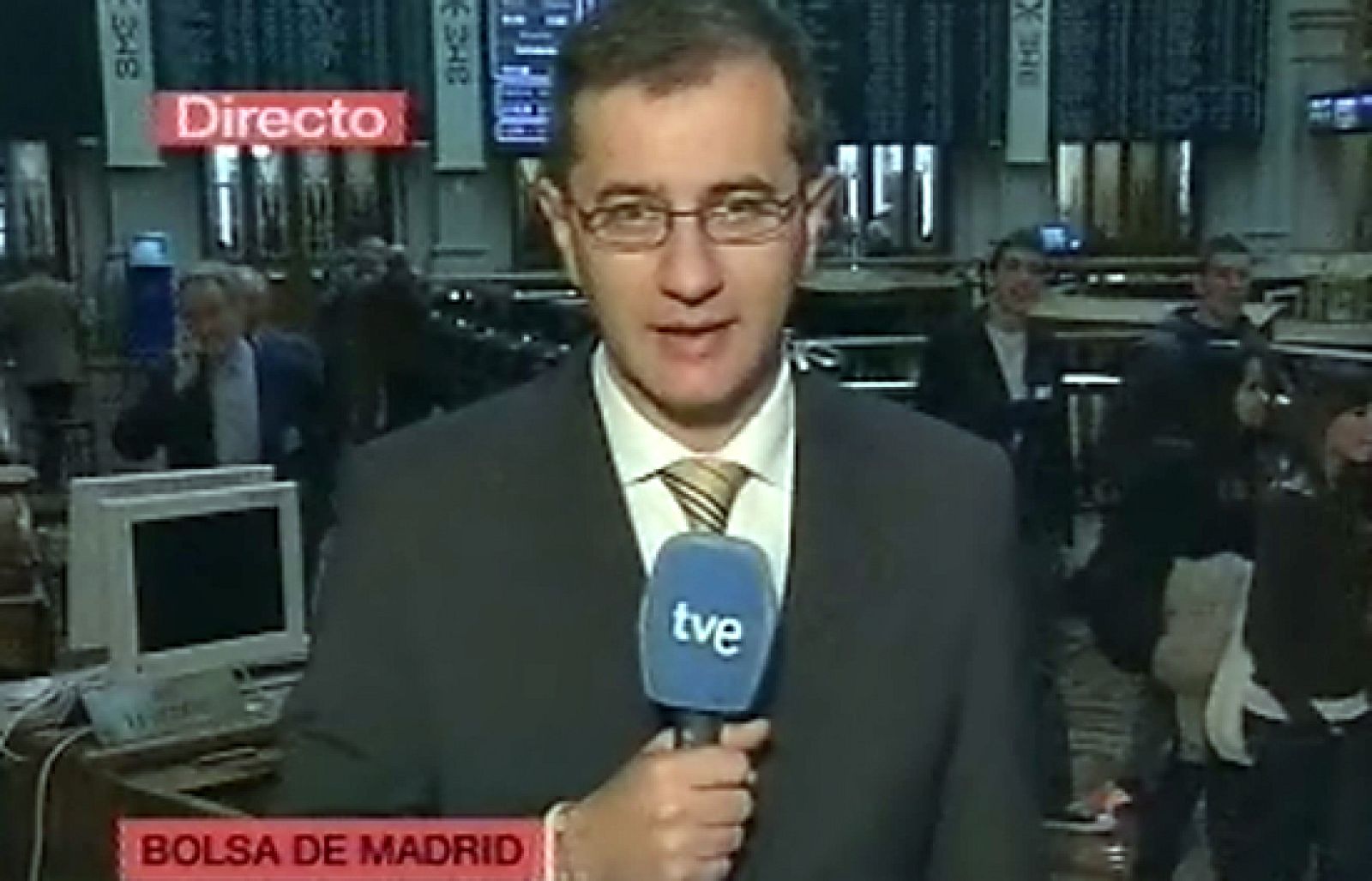 El Ibex cae un 3,5% a mediodía | Ver