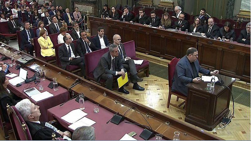 Junqueras y el resto de acusados piden al Supremo devolver al "terreno de la política" la cuestión catalana