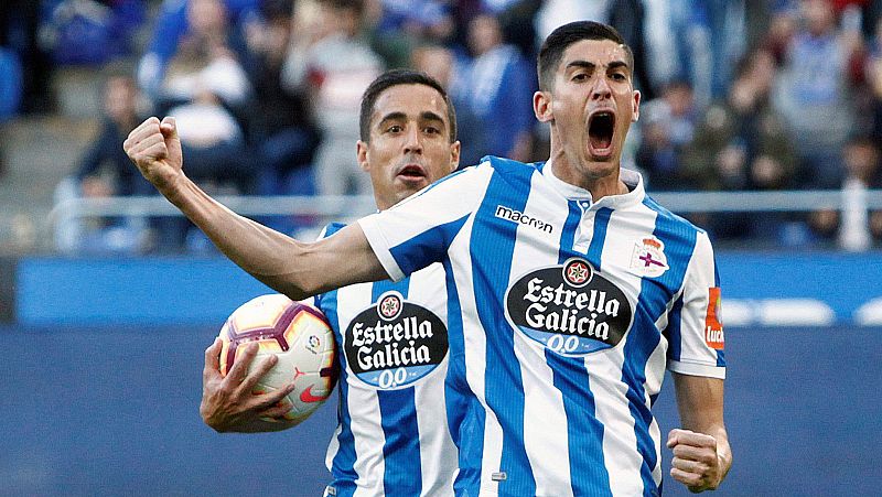 El Dépor remonta en un loco partido contra el Málaga