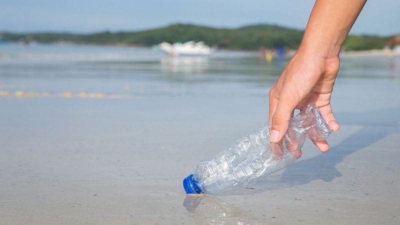 El G20 creará un marco para pedir medidas a los países que reduzcan el vertido de los plásticos en el mar