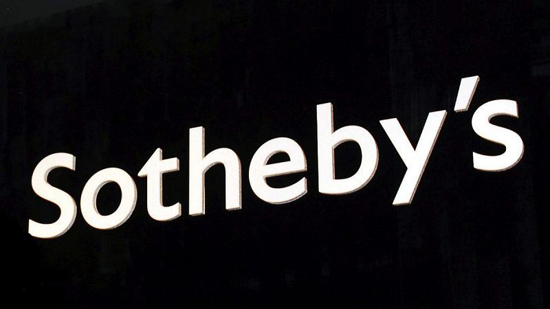 Un coleccionista compra la casa de subastas Sotheby's por 3.300 millones de euros