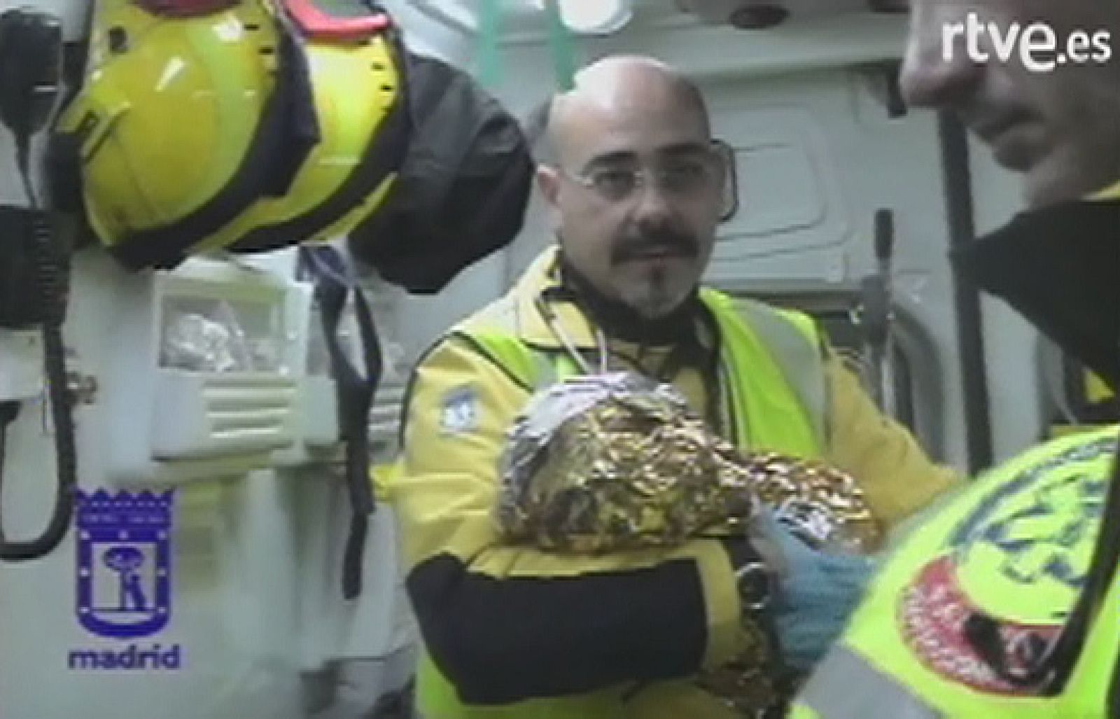 Una mujer española, de 43 años, ha dado a luz en un banco público, en plena calle, en el barrio madrileño de Vallecas.